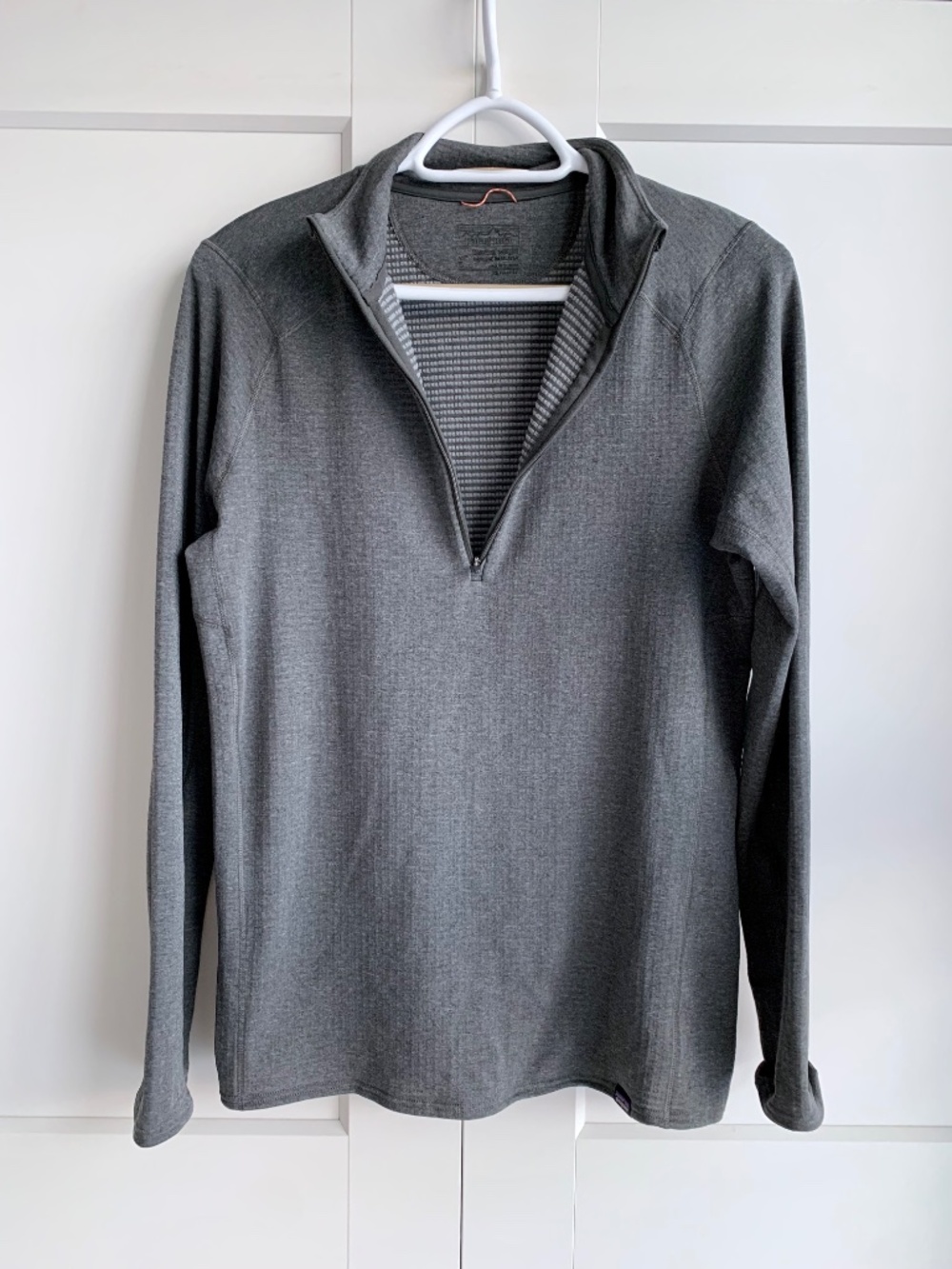 Patagonia Capilene Midweight Zip-Neck Nobel Gray Pullover Men's size S - Picture 3 of 10